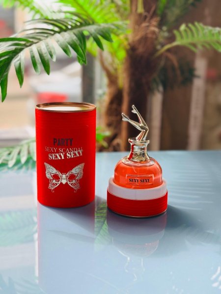 عطر سكاندل نسائي فرموني عطر الاثارة 