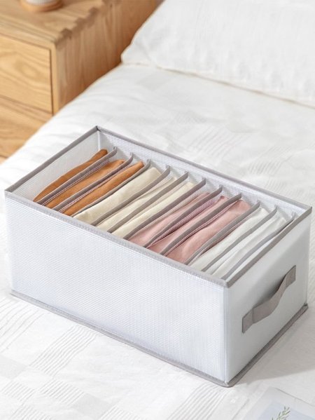 جرار ترتيب الملابس