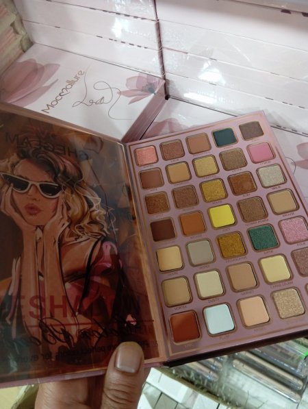 دفتر مكياج 5 طبقات