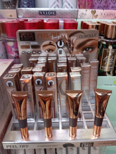 جل حواجب متوفر 4 ألوان