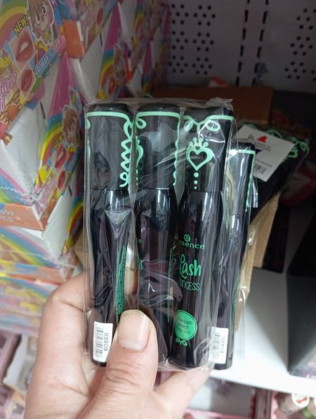 مسكارة اسنس